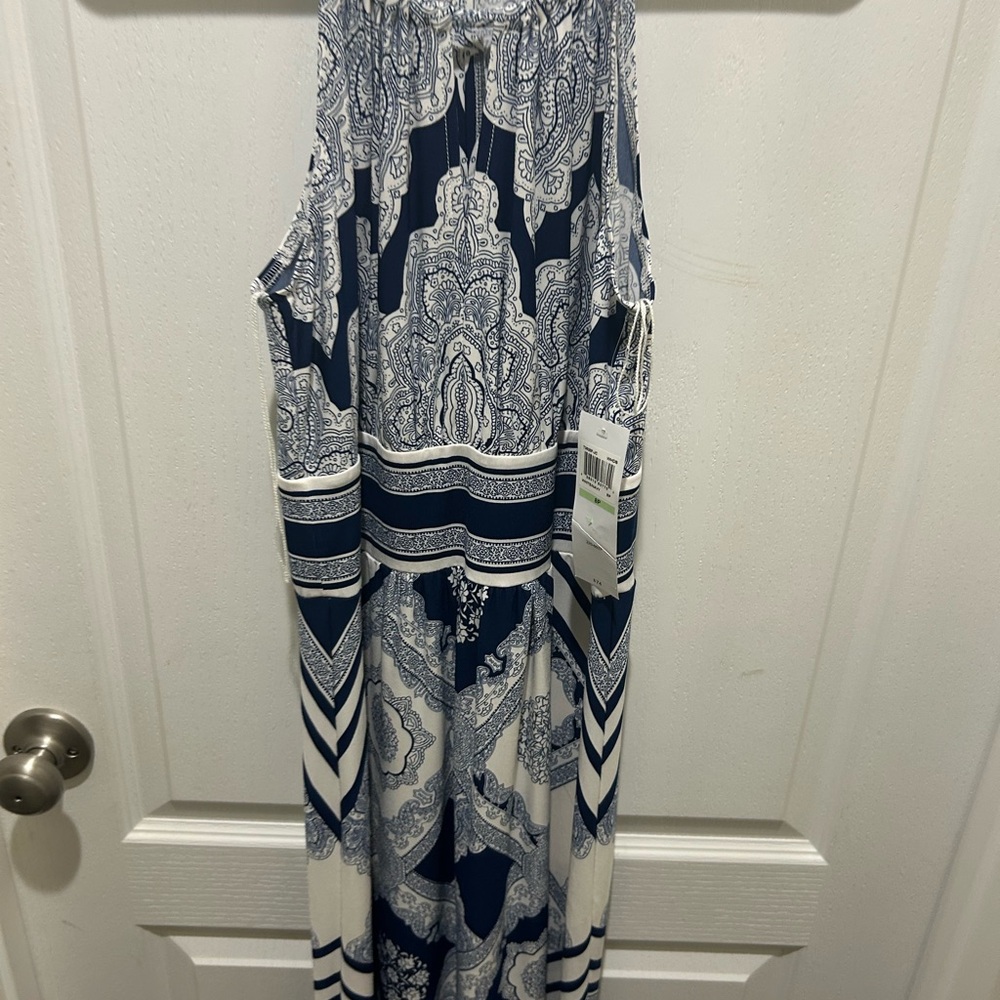 Blue and White Halter Maxi Dress - London style collection - Picture 5 of 8